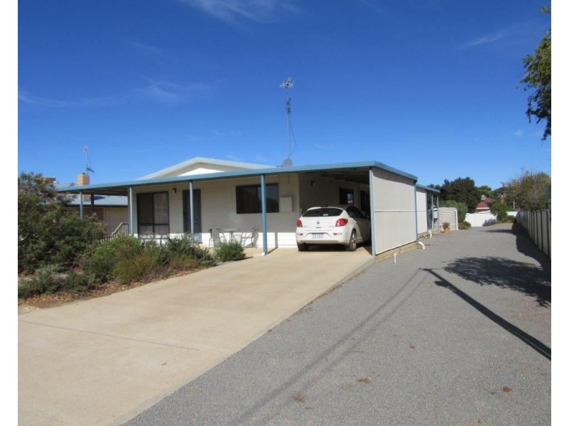 3 Caron Street, Carnamah WA 6517