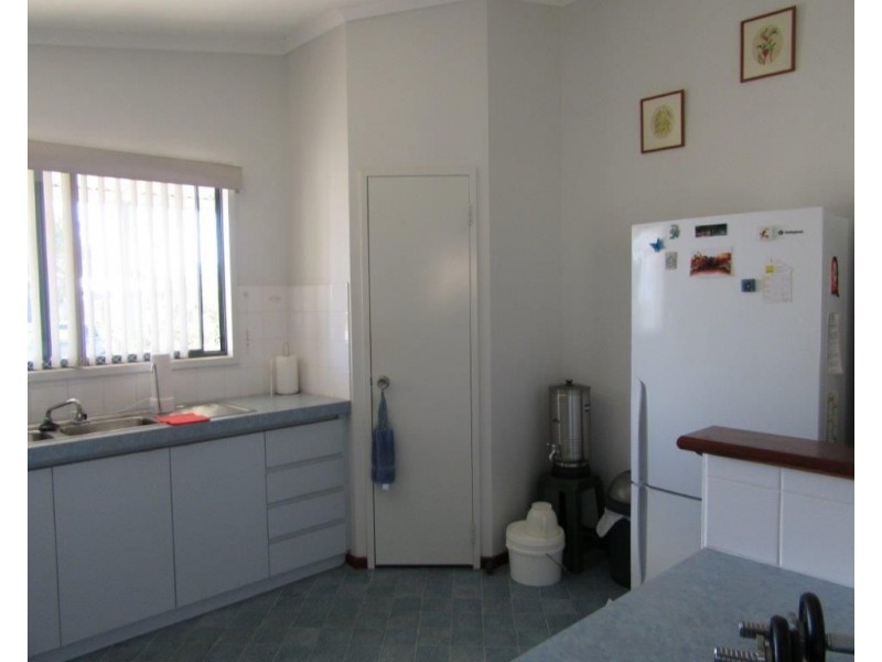 3 Caron Street, Carnamah WA 6517