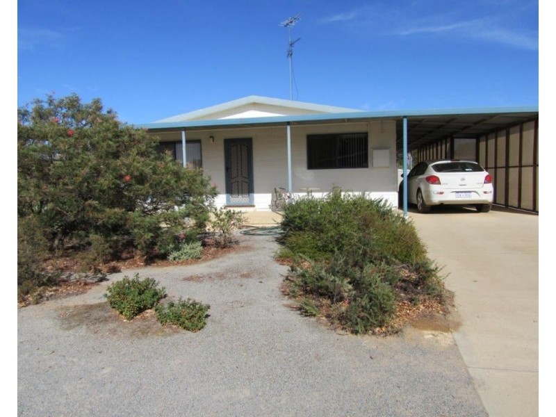 3 Caron Street, Carnamah WA 6517