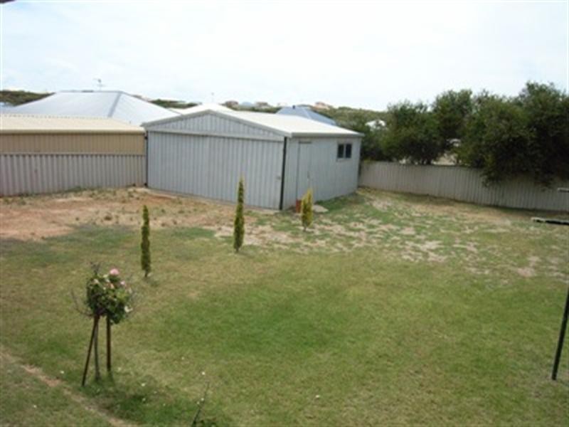 14 Northshore Drive, Dongara WA 6525