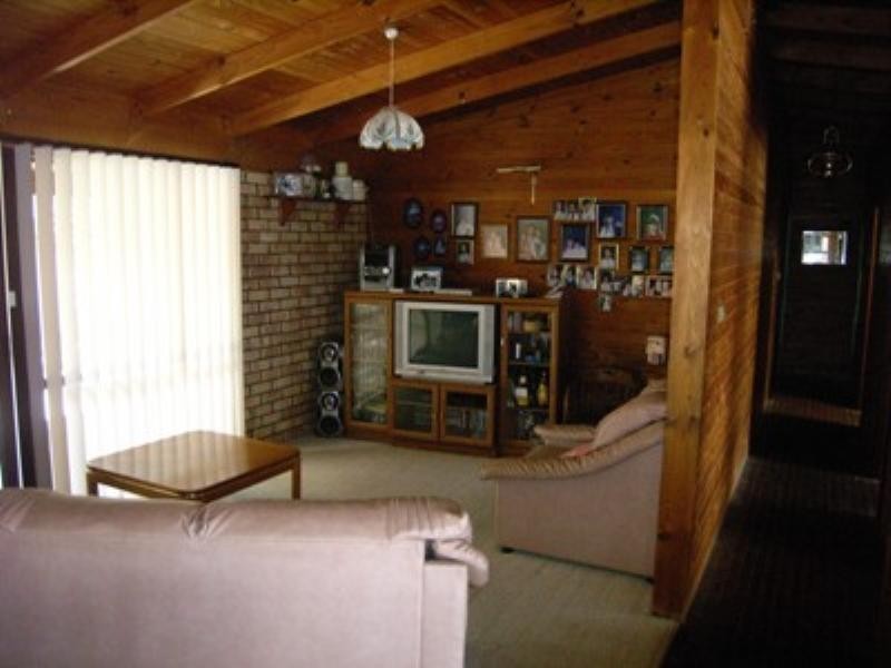 6 Scott Road, Dongara WA 6525