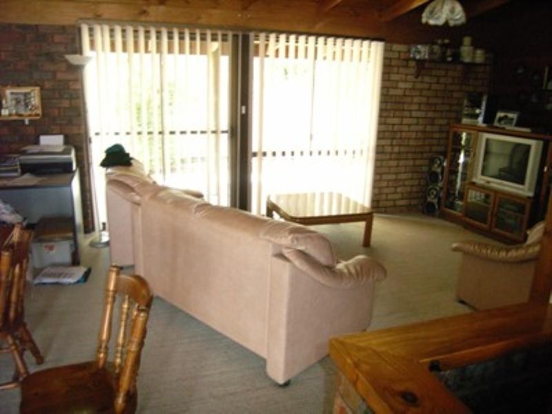 6 Scott Road, Dongara WA 6525