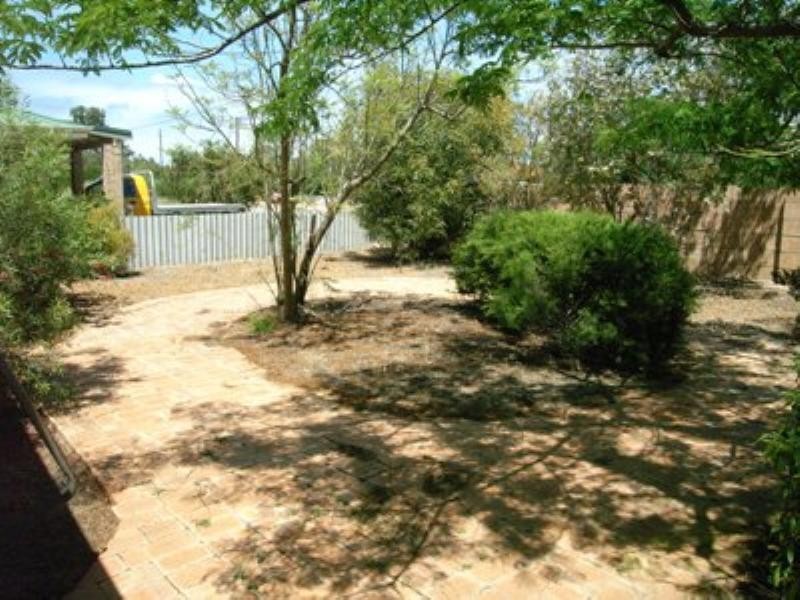 6 Scott Road, Dongara WA 6525