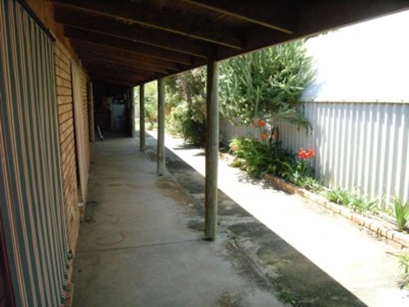 6 Scott Road, Dongara WA 6525