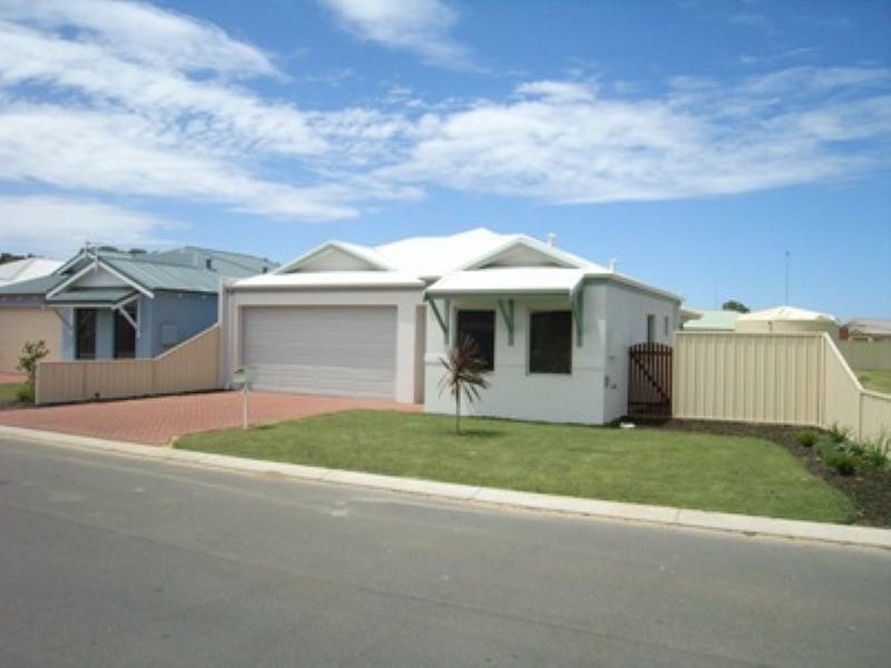 14 Damia Circle, Port Denison WA 6525 the real estate agency Leased