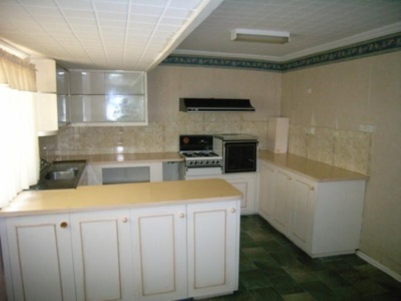 64 Williamson, Three Springs WA 6519