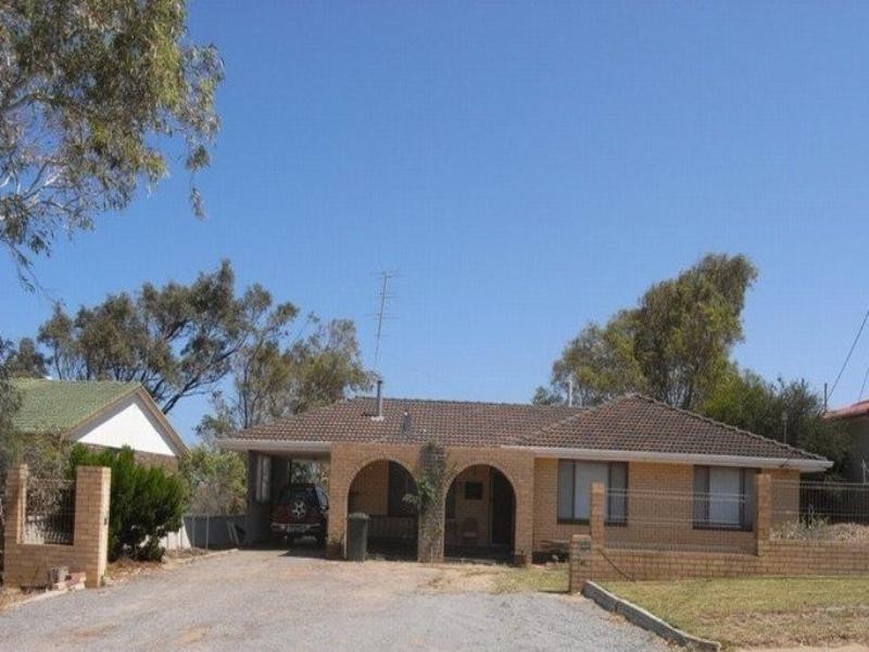 10 Downes Way, Port Denison WA 6525