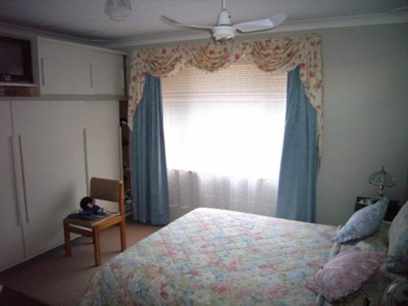 10 Downes Way, Port Denison WA 6525