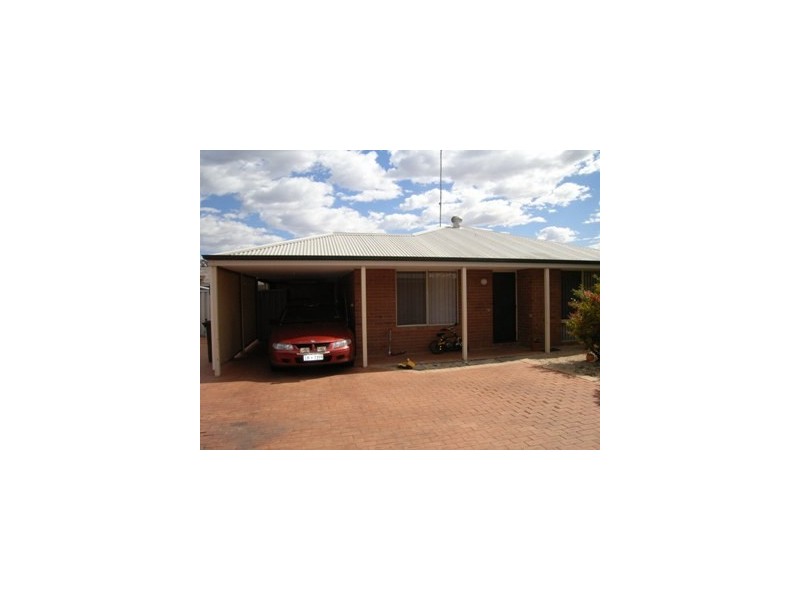 4/14 Hosken Street, Dongara WA 6525