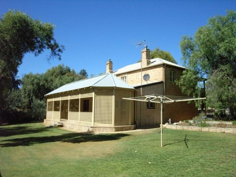 22 Waldeck Street, Dongara WA 6525