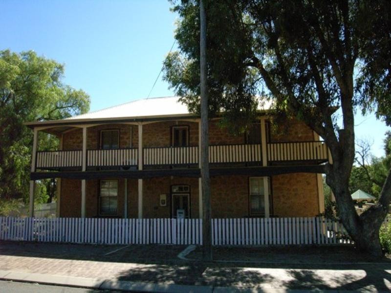 22 Waldeck Street, Dongara WA 6525