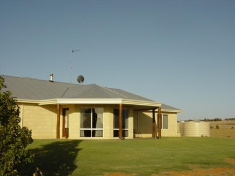 142 Wimpole Road, Dongara WA 6525