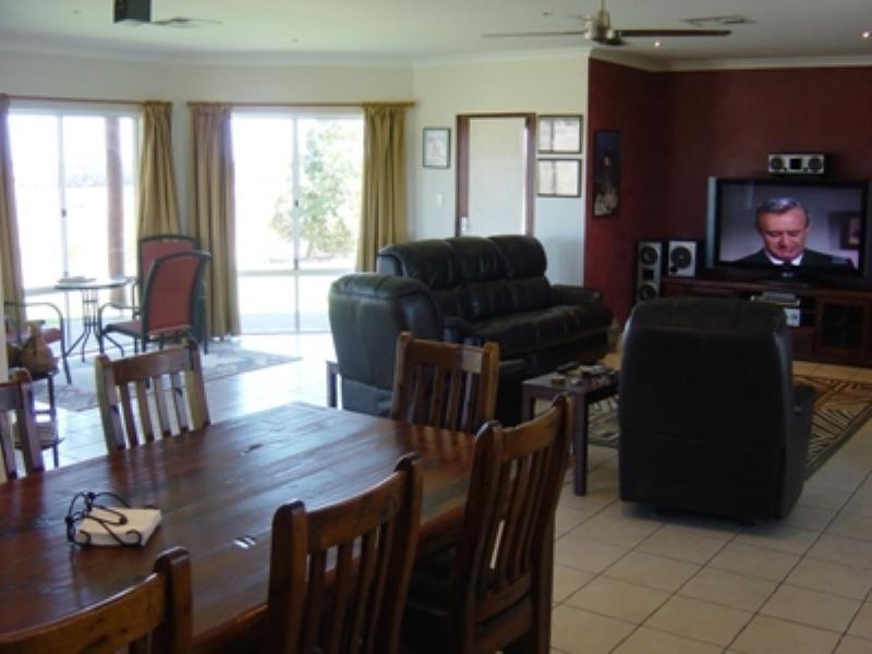 142 Wimpole Road, Dongara WA 6525