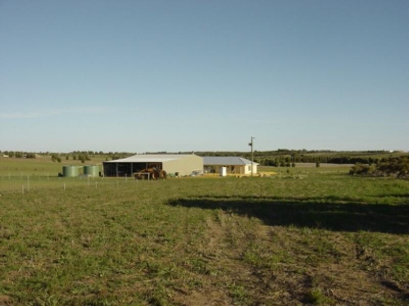 142 Wimpole Road, Dongara WA 6525