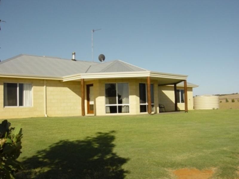 142 Wimpole Road, Dongara WA 6525