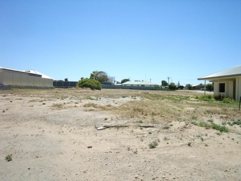 19 Gillam Drive, Dongara WA 6525