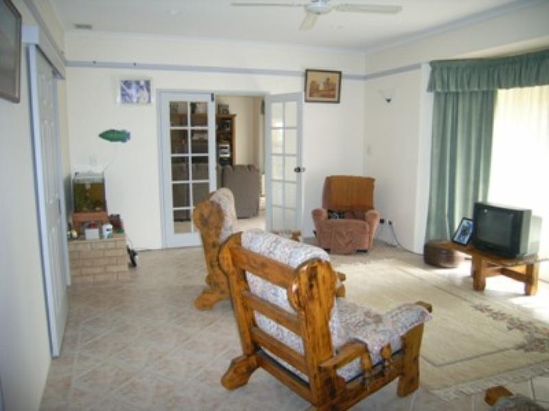 25 Philbey Road, Dongara WA 6525