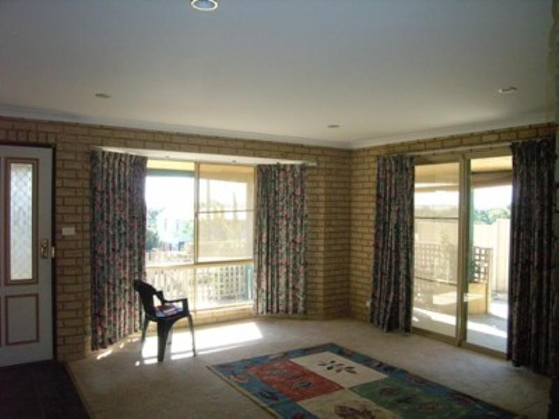 10 Kennedy Heights, Port Denison WA 6525