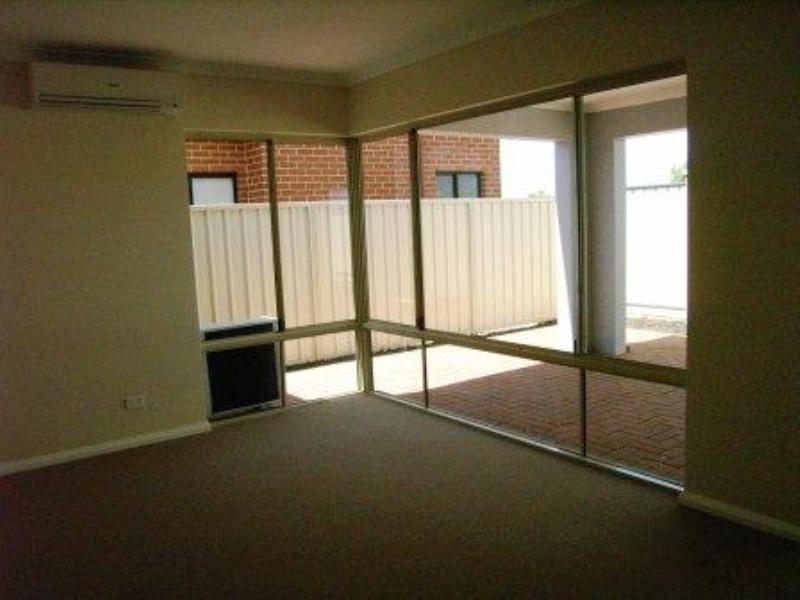 77 Damia Circle, Port Denison WA 6525