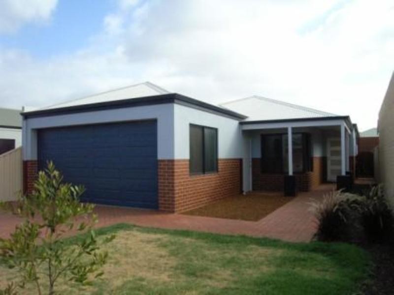 32 Damia Circle, Port Denison WA 6525