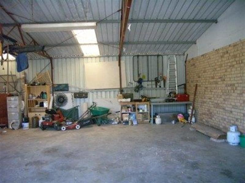 17 Brennand Road, Dongara WA 6525