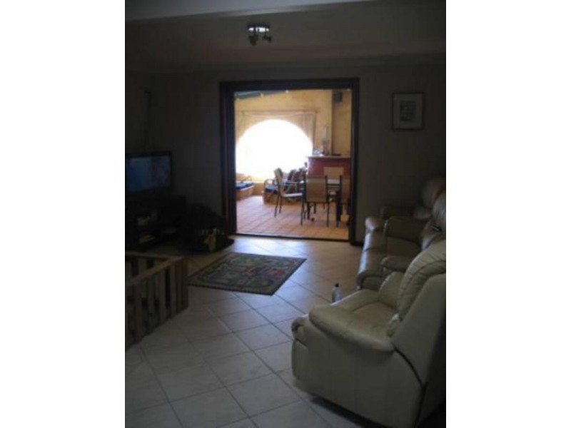 101 Point Leander Drive, Port Denison WA 6525