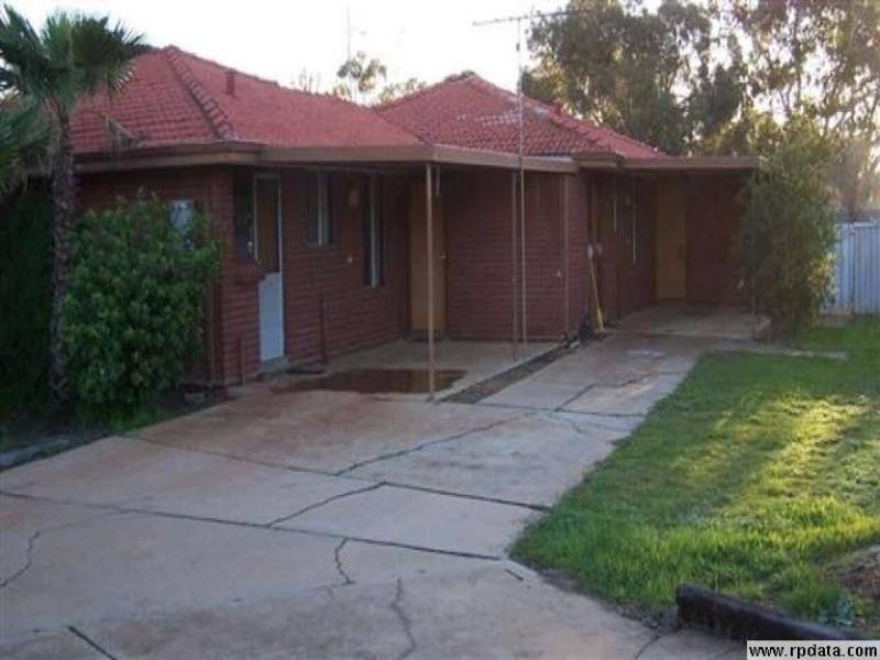 6 A Howard Place, Three Springs WA 6519