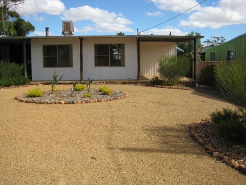 82 WILLIAMSON Street, Three Springs WA 6519