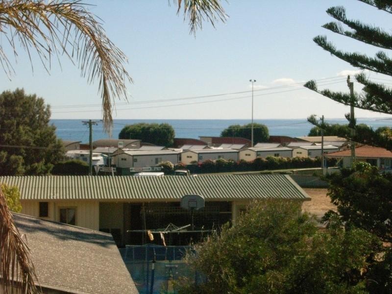 19 Bartlett Place, Port Denison WA 6525