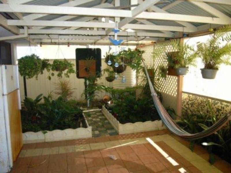 10 Mitchell Heights, Dongara WA 6525