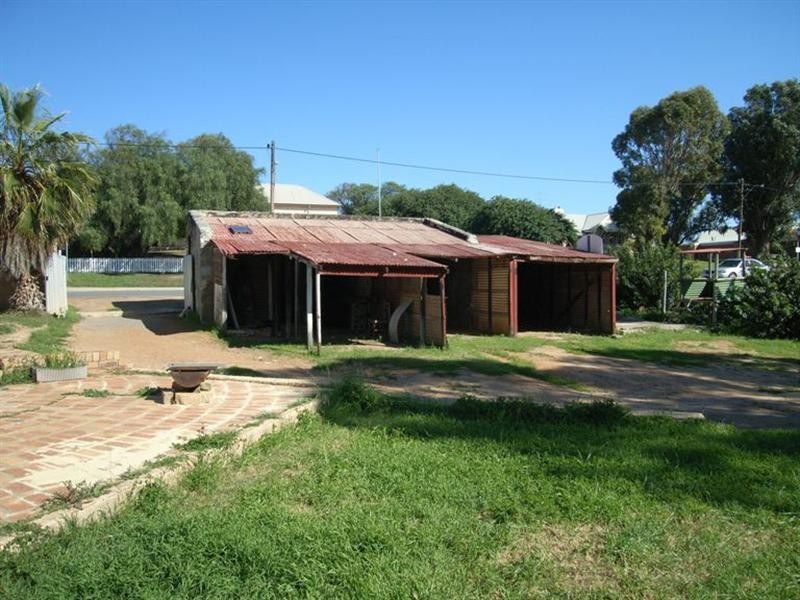 2 Waldeck, Dongara WA 6525