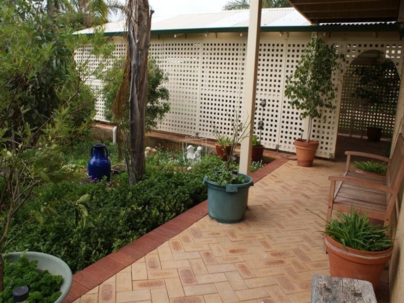 42 Ocean Drive, Port Denison WA 6525