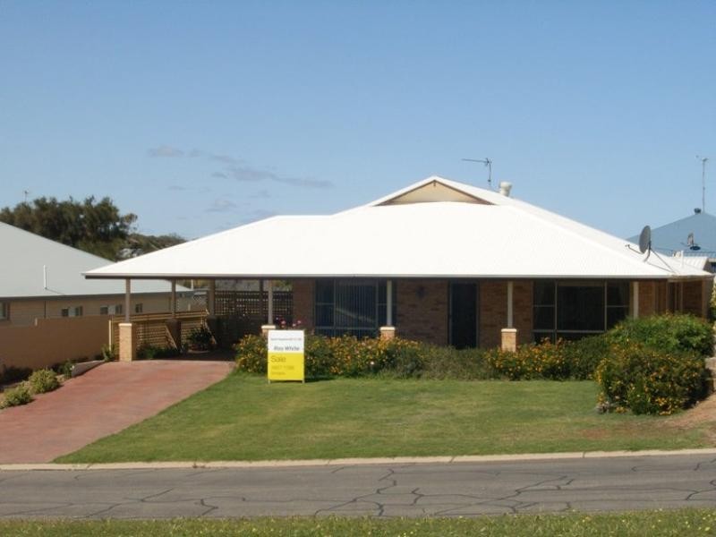 3 Whelan Street, Port Denison WA 6525