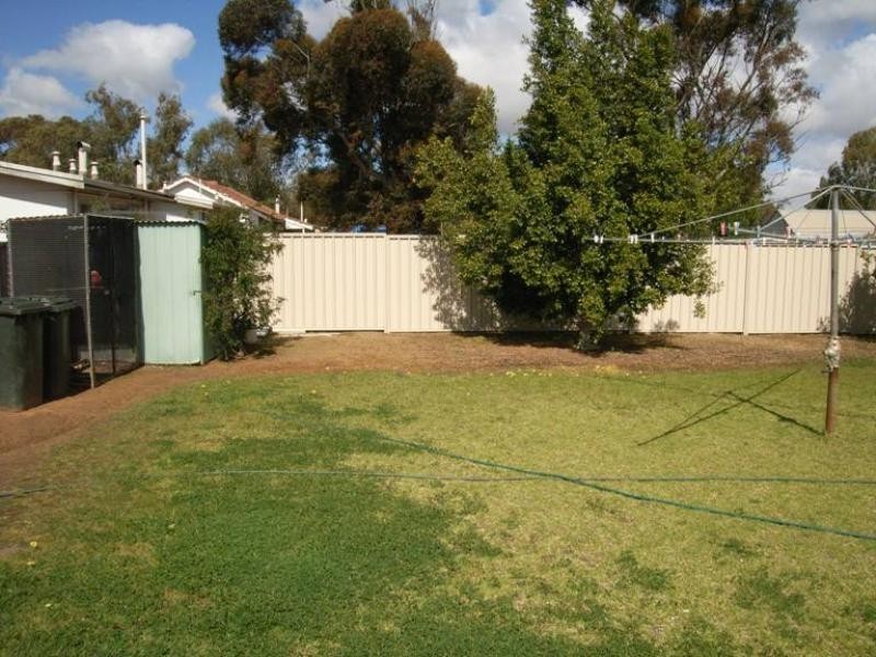 4 Christie Street, Three Springs WA 6519