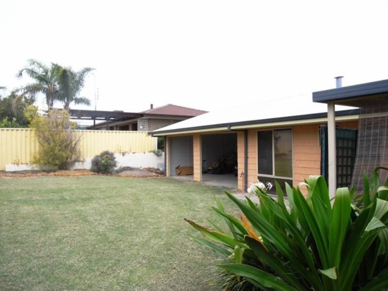 6 Canny Place, Port Denison WA 6525