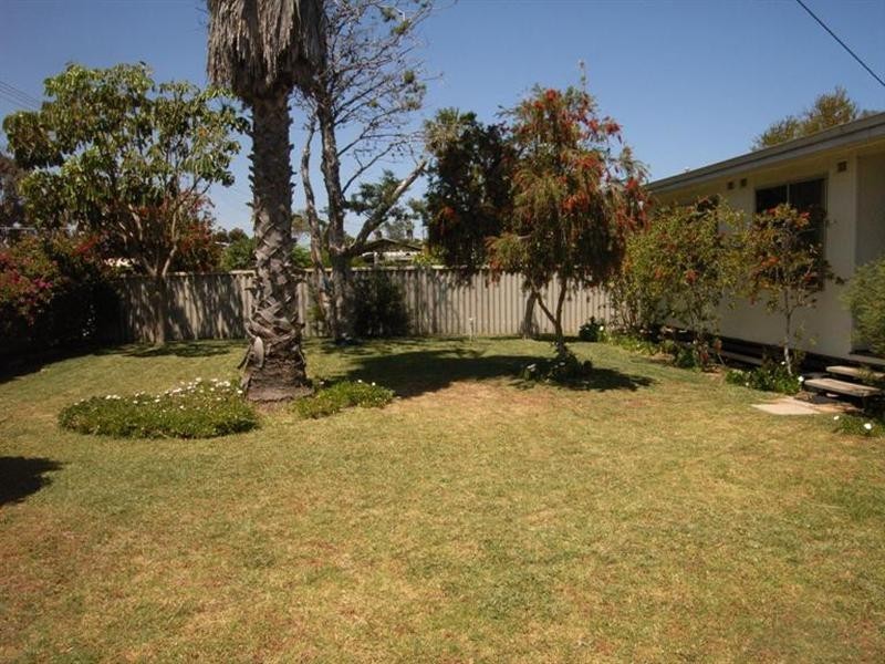 5 Flanagan Way, Dongara WA 6525