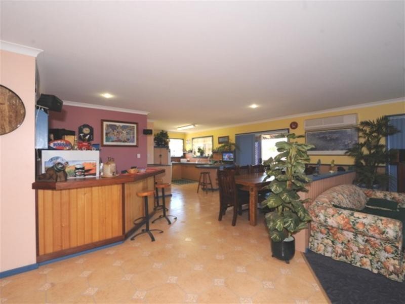 1 McNaboe Court, Port Denison WA 6525