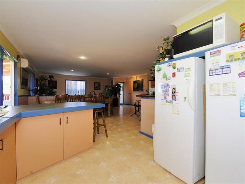 1 McNaboe Court, Port Denison WA 6525