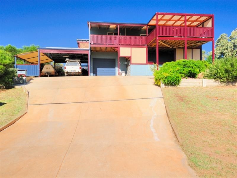 1 McNaboe Court, Port Denison WA 6525