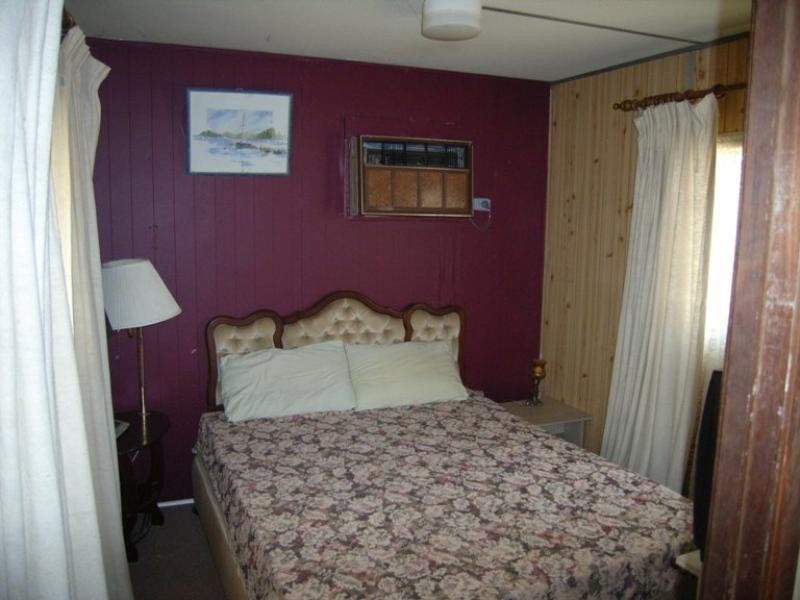 21 Caulfield Place Irwin, Dongara WA 6525