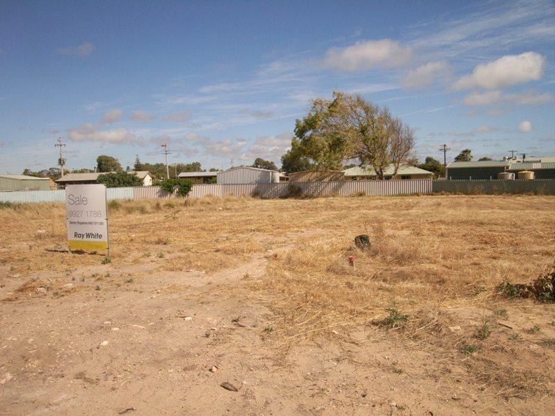 707 Premier Circle, Dongara WA 6525