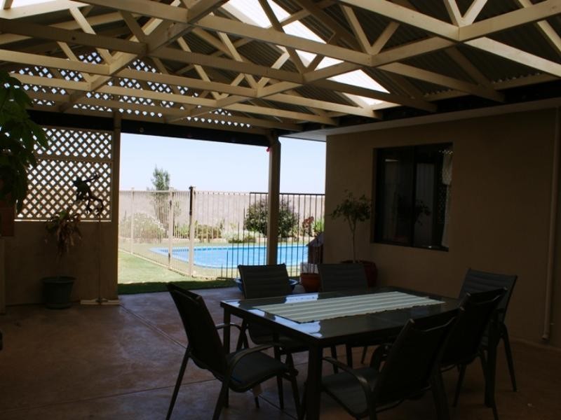 31 Turton Heights, Dongara WA 6525