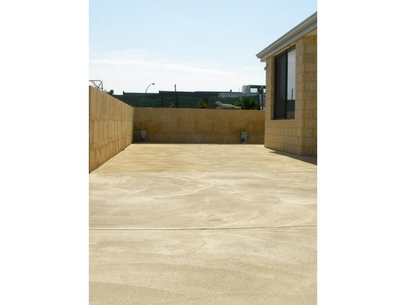 33 Premier Circle, Dongara WA 6525