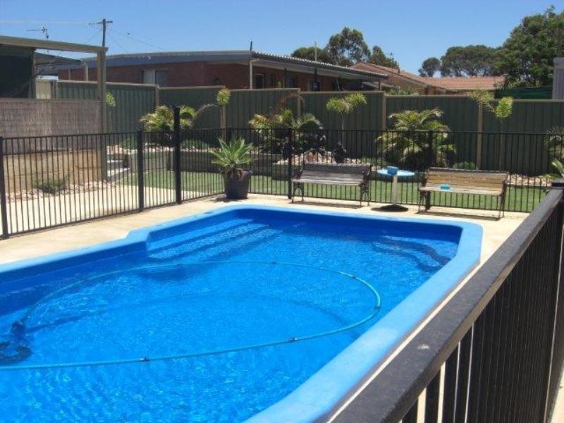 16 Armstrong Street, Dongara WA 6525