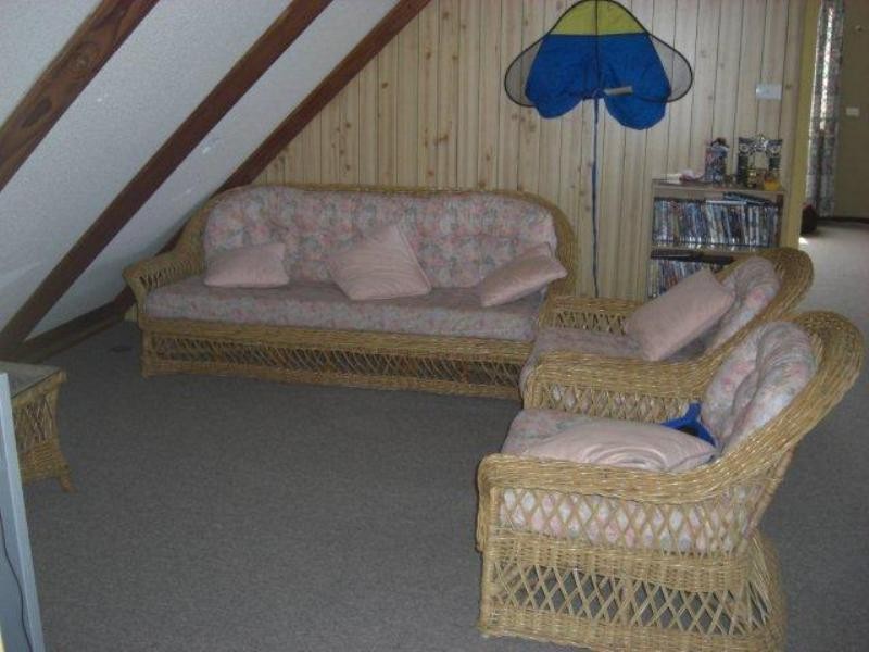 16 Armstrong Street, Dongara WA 6525