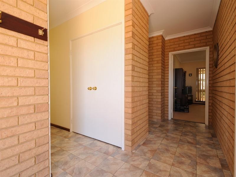 25 Massingham Place, Dongara WA 6525