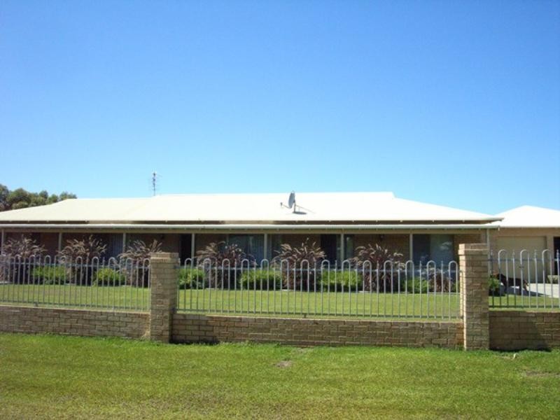 25 Philbey Road, Dongara WA 6525