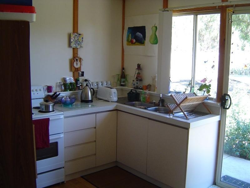 7 Massingham Place, Dongara WA 6525