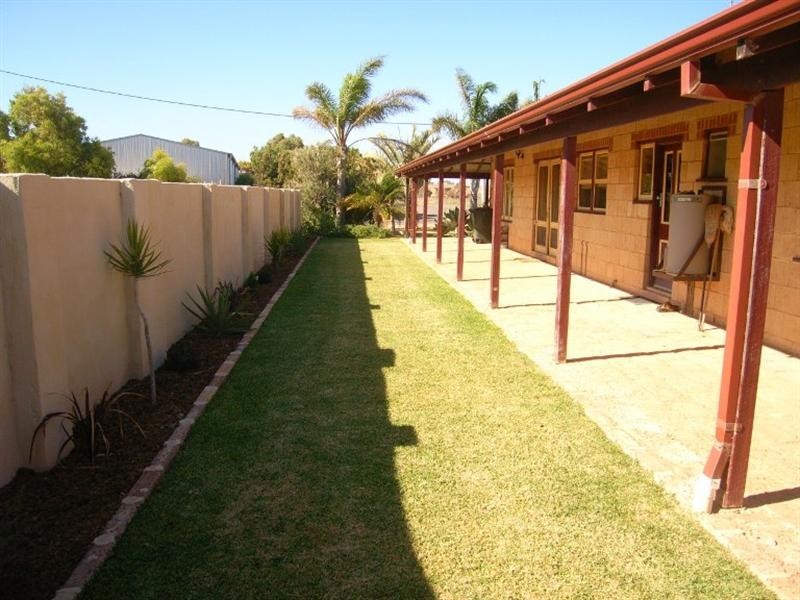 50 Vincent Street, Dongara WA 6525