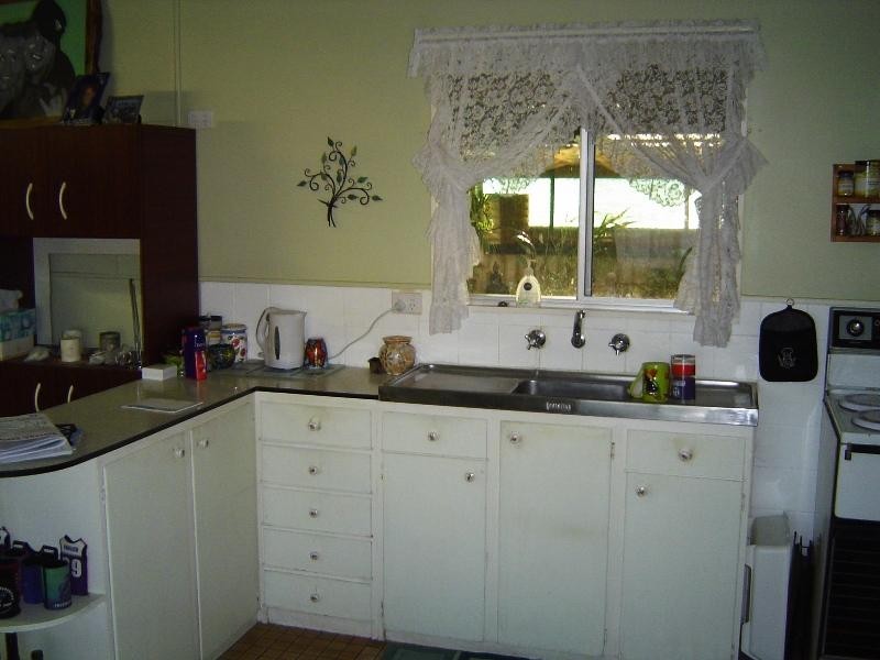 6 Reeve Terrace, Port Denison WA 6525